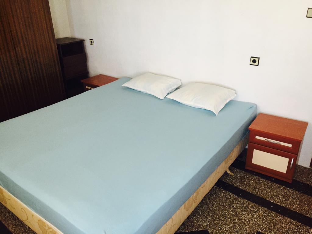 Petrovi Guest House Obzor Room photo