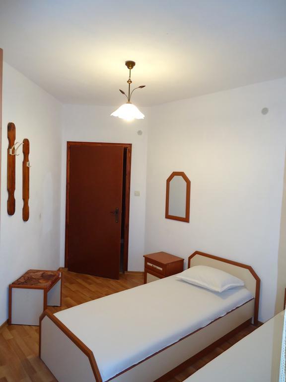 Petrovi Guest House Obzor Room photo
