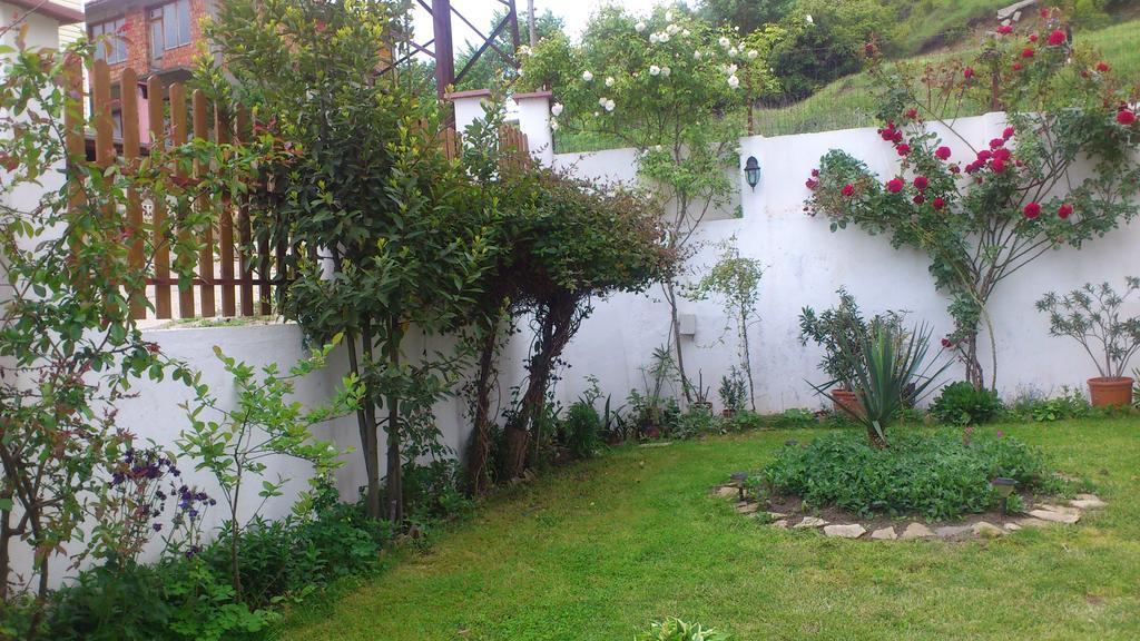 Petrovi Guest House Obzor Exterior photo